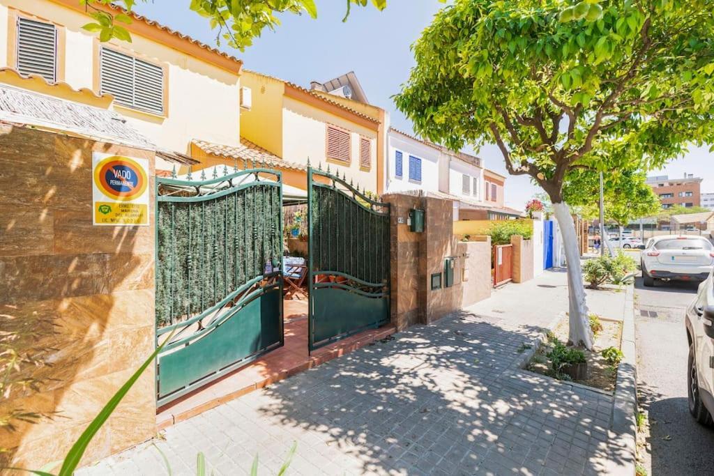 Cool Garden And Suite Μαϊρένα δελ Αλχαράφε Εξωτερικό φωτογραφία